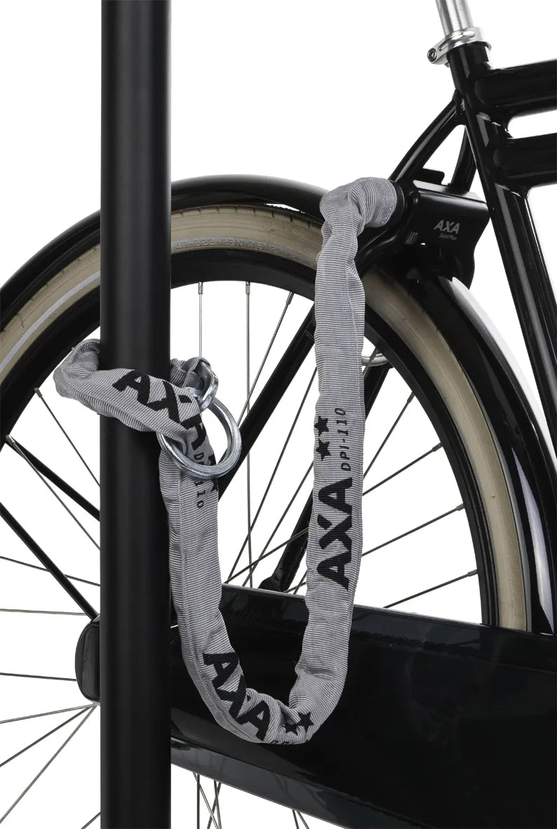 Op de fiets: AXA Solid Plus ringslot met insteekketting om een paal